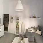 Budget Downtown Apartment- Harma I Lejlighed