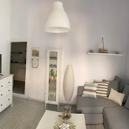 Budget Downtown Apartment- Harma I Lägenhet