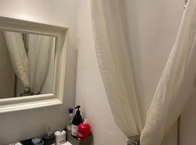 Budget Downtown Apartment- Harma I Lägenhet *